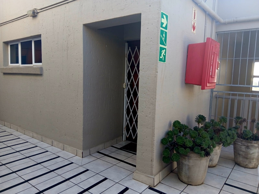 To Let 2 Bedroom Property for Rent in Dana Bay Western Cape
